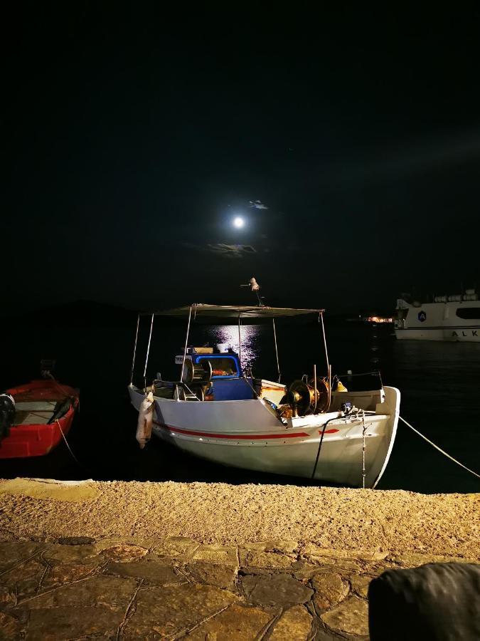 Kalypso Apartment Chalki Town Exteriér fotografie